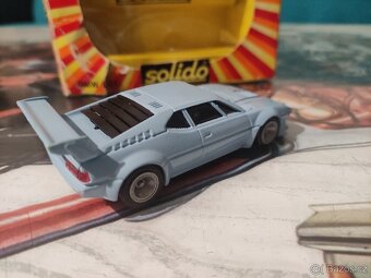 BMW M1 1:43 Solido - 4