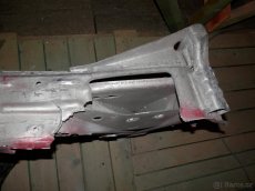 Výztuha zadního nárazníku Corvette C4 - 4