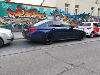 BMW 540ix - 4