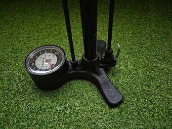 Pumpa LEZYNE SPORT FLOOR DRIVE - 4
