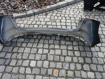 FORD C-MAX ZADNÍ NÁRAZNÍK R.V. OD 2010 - 4