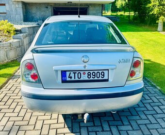 Prodám zachovalou Škoda Octavia 1.9tDi12/2006 první majitel - 4