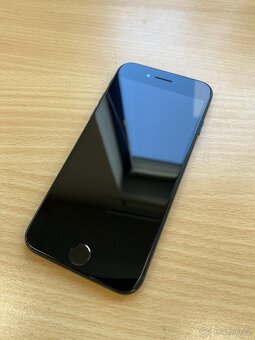 iPhone SE 2022 5G - 4