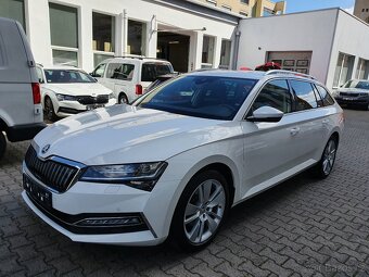 Škoda Superb iV Combi 1.4TSI 160kW DSG Style Matrix Ambient - 4