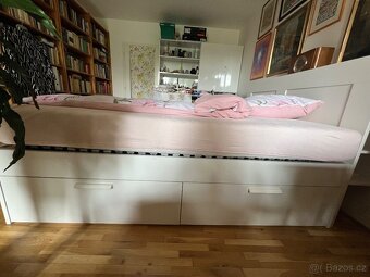 Manželská postel s úložným prostorem + roštem a matrací - 4