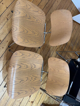 Vitra - Designový stůl a židle od Raye a Charlese Eamesových - 4