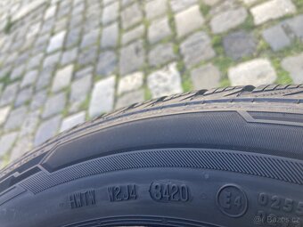 Zimní kola TOYOTA YARIS 15" 4x100 zimní BARUM 175/65R15 90% - 4