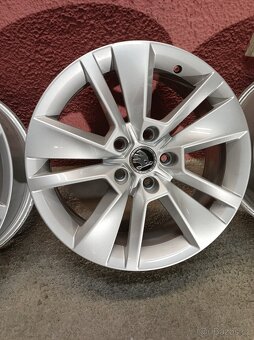 Alu kola Triton 17" 5x112 z vozu Škoda Karoq ZÁNOVNÍ - 4