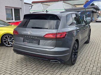 VW Touareg TDi R-Line BLACK STYLE VZDUCH VIRTUAL TAŽNÉ - 4