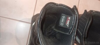 Prodám dětské motorkářské boty Kimo - 4