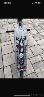 Triad koloběžka freestyle - 4