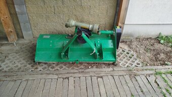 Mulčovač kladívkový záběr 145cm - 4