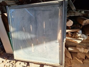Prodám velké střešní okno - 4
