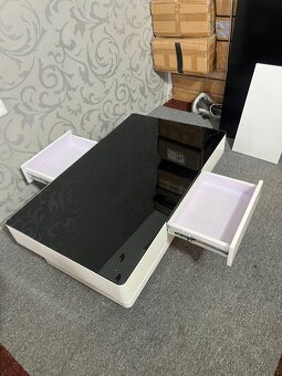 Konferenční stolek - 4