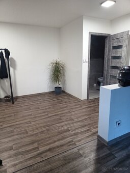 Kramolínský ranč – multifunkční budova - 4