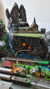 Kolejiště, vláčky, mašinky N - 4