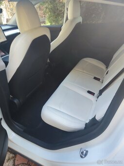 Tesla Y - 4