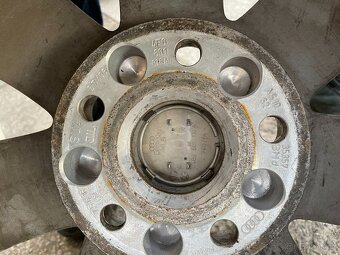 Kola Audi Zimní R16 5x112 - 4