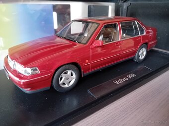 Alfa Romeo, Volvo a BMW 1:18 Triple9 - 4