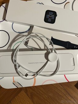 Apple Watch SE 44mm - 4