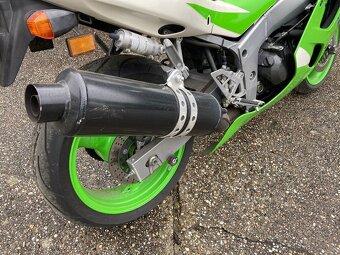 Kawasaki ZX 600 Ninja - 4