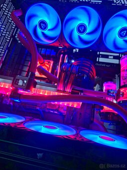Herní počítač, Custom vodní loop, 7950x Ryzen. 7900XT Radeon - 4