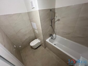 Pronájem bytu 2+kk 32 m2 v panelovém domě Praha 5 Motol - 4