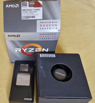 AMD Ryzen 3 3200G - 4