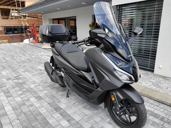 Honda Forza 125 - 4