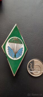 Velký odznak ČSLA s miniaturou . 4 výsadkový prapor "ZU" - 4