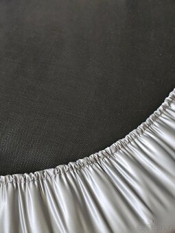 Krásná stříbrná trampolína - 4