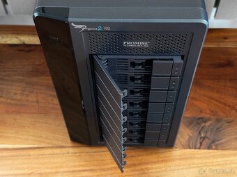 Promise Pegasus R8 16TB SSD - RAID 0,1,5,6,50,60 Thunderbolt - 4