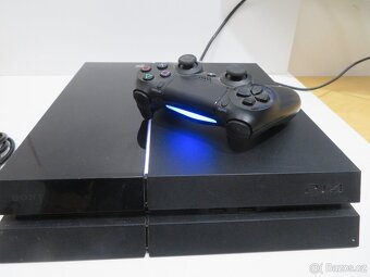 Herní konzole Sony PlayStation 4 - 500GB (CUH-1004A) - 4