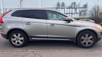 VOLVO XC60 D5 AWD - 4