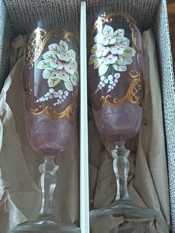 Staré skleničky na sekt - 4