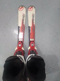 Sjezdové lyže, hůlky a boty - 4