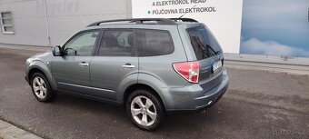 Prodám Subaru Forester 4x4 AWD 2.0D 108Kw r.v.2012 - 4