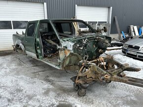Nissan navara - 4