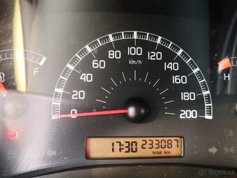 Prodam Fiat Panda 1.1, typ 169 žlute barvy rok 2007 - 4