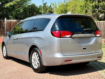 Pronájem auta CHRYSLER Pacifica 2020 - 4