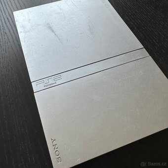 Playstation 2 PS2 slim scph 70004 silver + 2 hry - 4