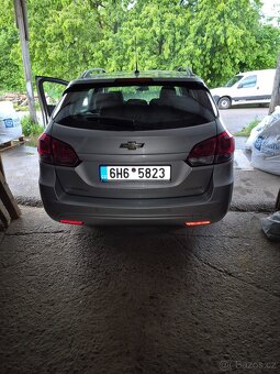Chevrolet Cruze kombi 1.4 turbo 103 kW - 4