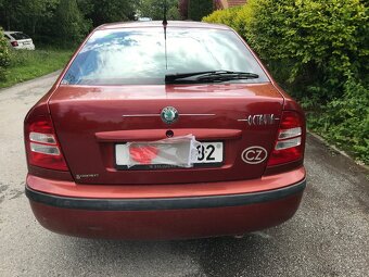 Skoda Octavia 1.6i - 4