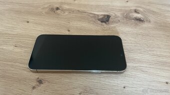 Apple iPhone 12 Pro 128GB, příslušenství, 5900Kč - 4