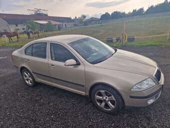 Škoda Octavia 1.9 tdi 77 kw - tempomat - digi klima - - 4