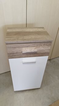 Koupelnová skřínka - 4