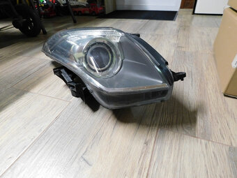 Citroen C6 pravé predné svetlo Bixenon rok 2007 - 4
