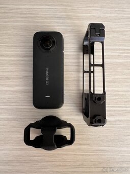 Insta360 X3 - 4