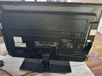LG televize full HD, 81cm + Chromecast 4 - 4
