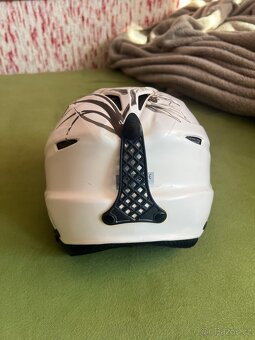 Lyžařská helma Uvex - 4